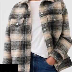 XS NWT GAP Neutral Plaid Wool Boyfriend Jacket. Runs large $188.00 tag